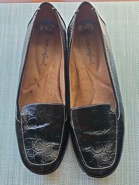 Natural Soul by Naturalizer Black Croc-Embossed Slip-On Loafers